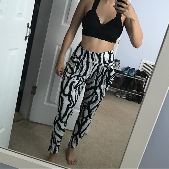 Charlotte Russe Pants - Harem pants size small